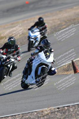 media/Feb-05-2023-Classic Track Day (Sun) [[c35aca4a42]]/Group 2/session 4 turn 4/